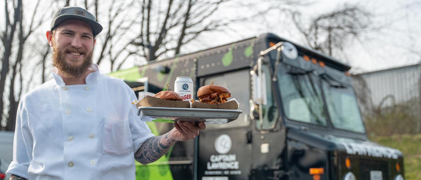 Food Truck Slider, Food Truck in background